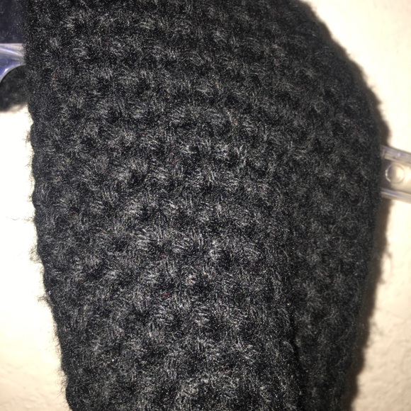 Forever 21 Infinity Scarf - Picture 3 of 5